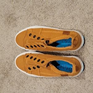 Blowfish Play Sneakers Desert Caramel NWOB